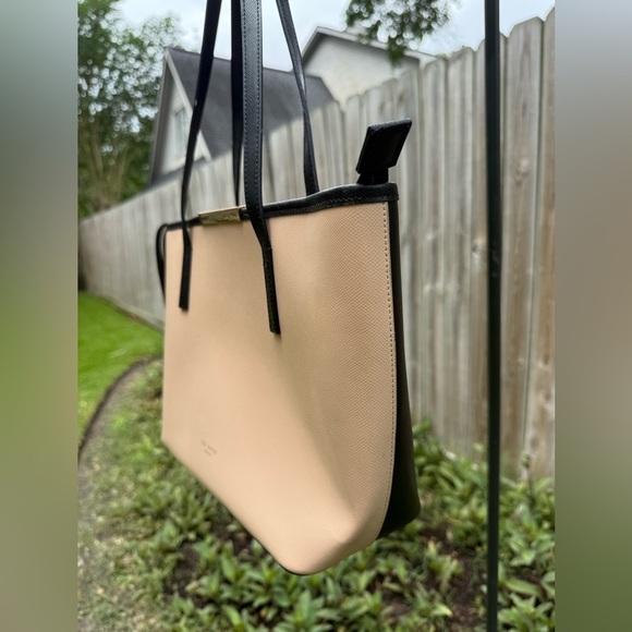 ▶️ Ted Baker ◀️ Two Tone Zippered Tote - Picture 4 of 14